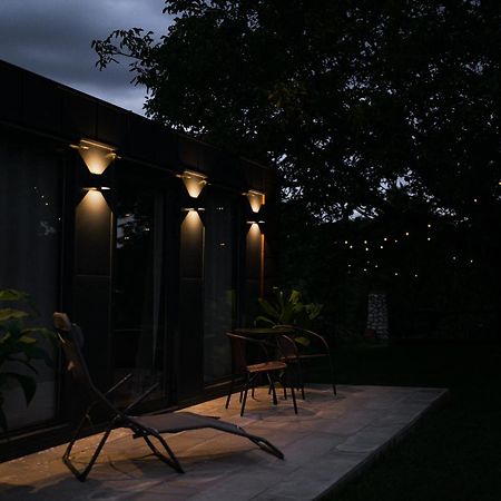Ferienwohnung Tiny House Mezi Sklepy Kobylí Exterior foto
